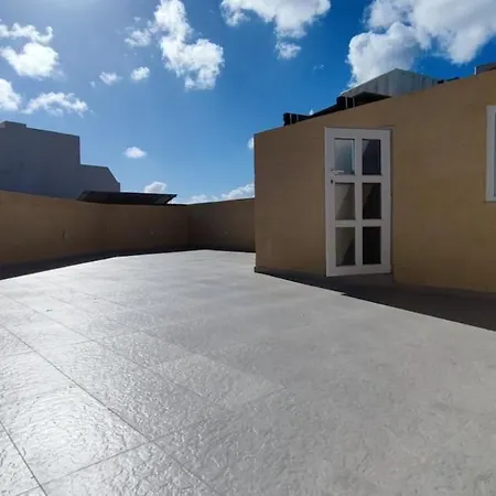 Dom wakacyjny Brand New Designer Townhouse - Sunset Views